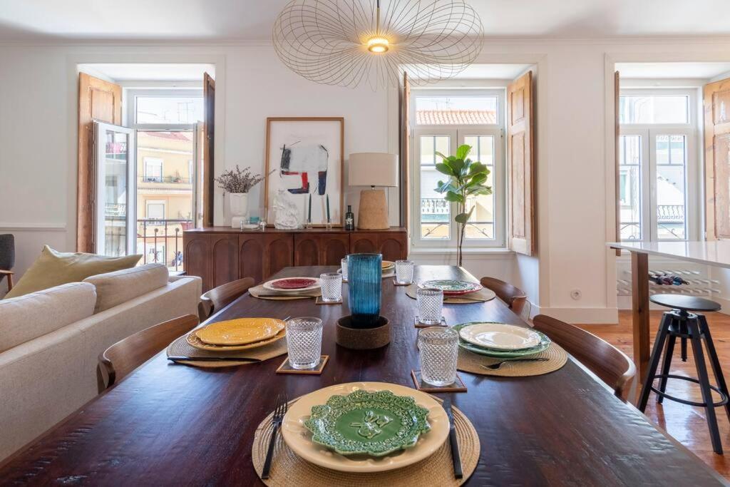 Casa Flores 4br + Office Space And A/c * Lisboa