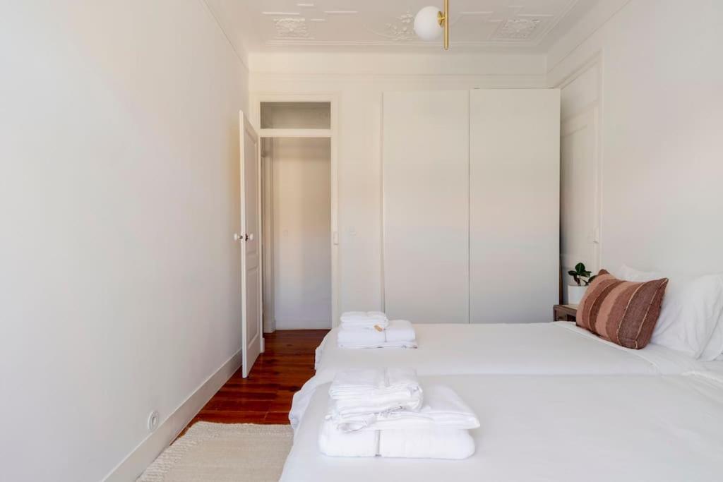 Casa Flores 4br + Office Space And A/c * Lisboa