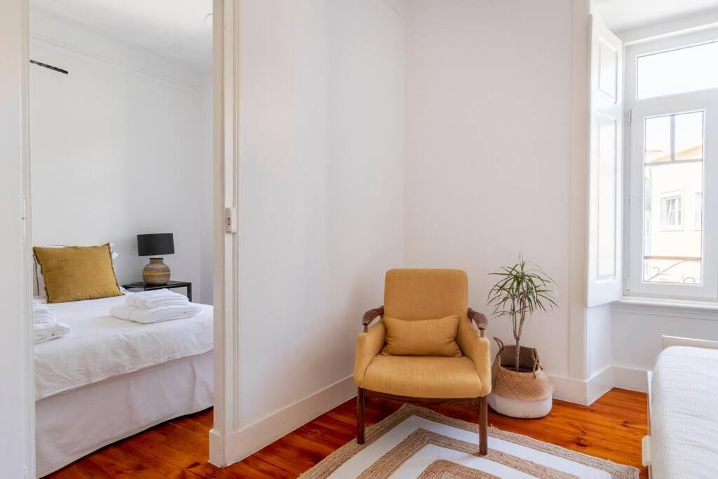 Apartamento Casa Flores 4br + Office Space And A/c Lisboa