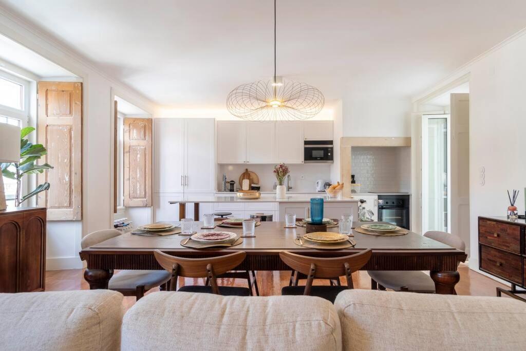 Apartamento Casa Flores 4br + Office Space And A/c Lisboa