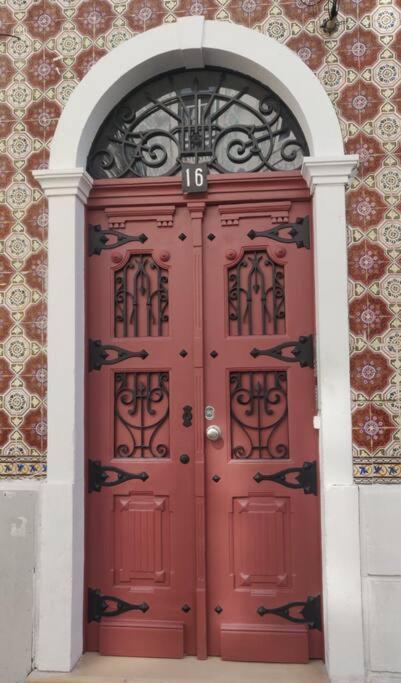 Casa Flores 4br + Office Space And A/c Apartamento Lisboa