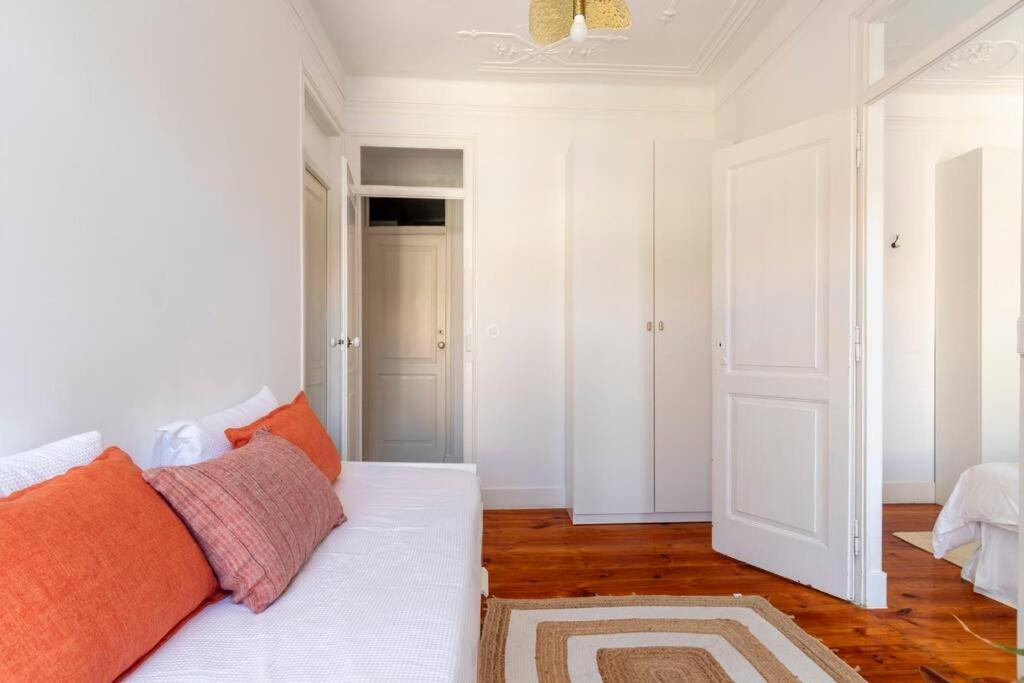 Casa Flores 4br + Office Space And A/c Lisboa