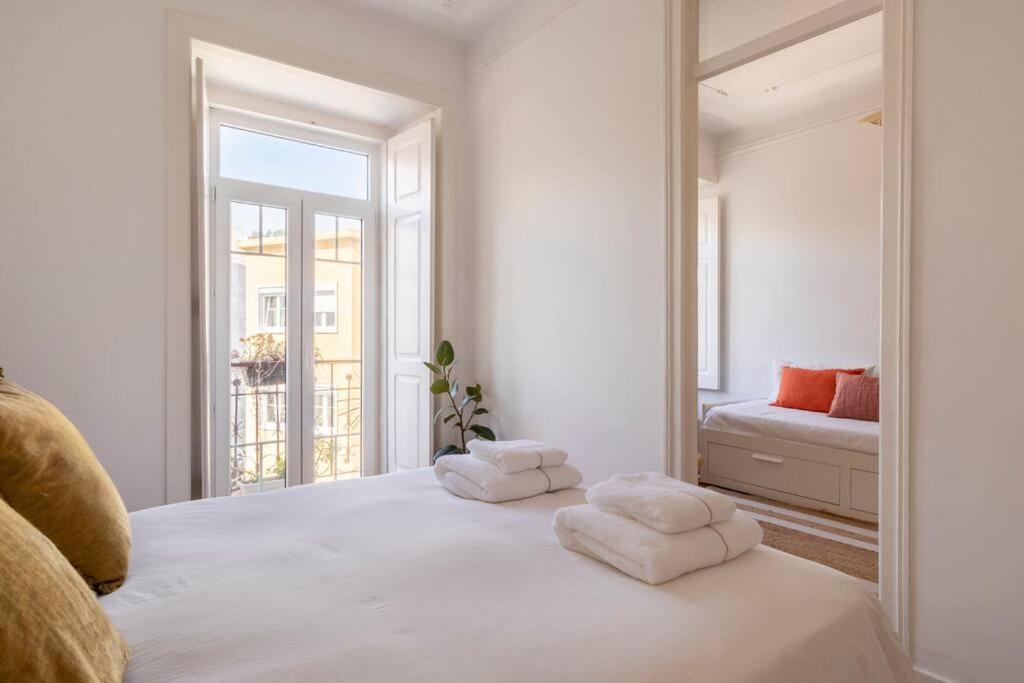Apartamento Casa Flores 4br + Office Space And A/c Lisboa
